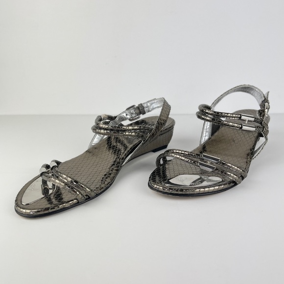 Stuart Weitzman Rolldown Metallic Micro-Wedge Sandals Size 7 - Picture 1 of 6